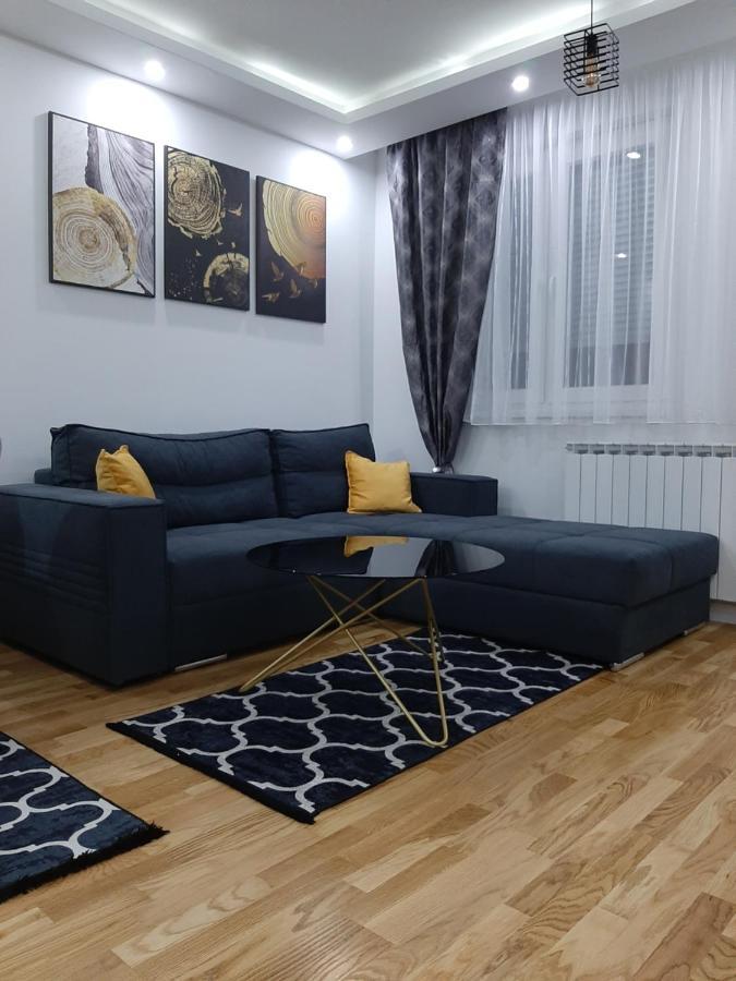 Apartman,,Kul"Life Lukavica Екстериор снимка