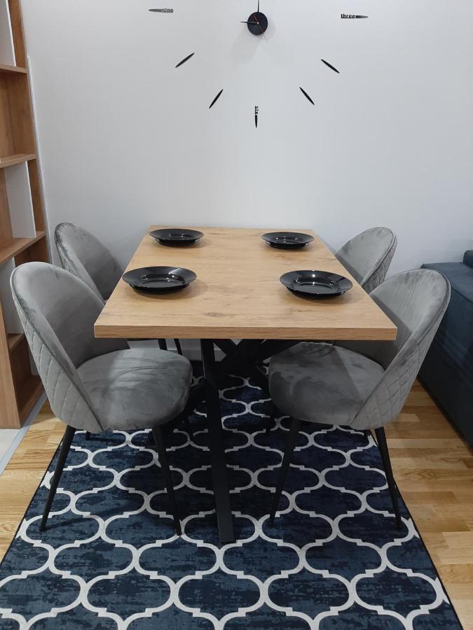 Apartman,,Kul"Life Lukavica Екстериор снимка